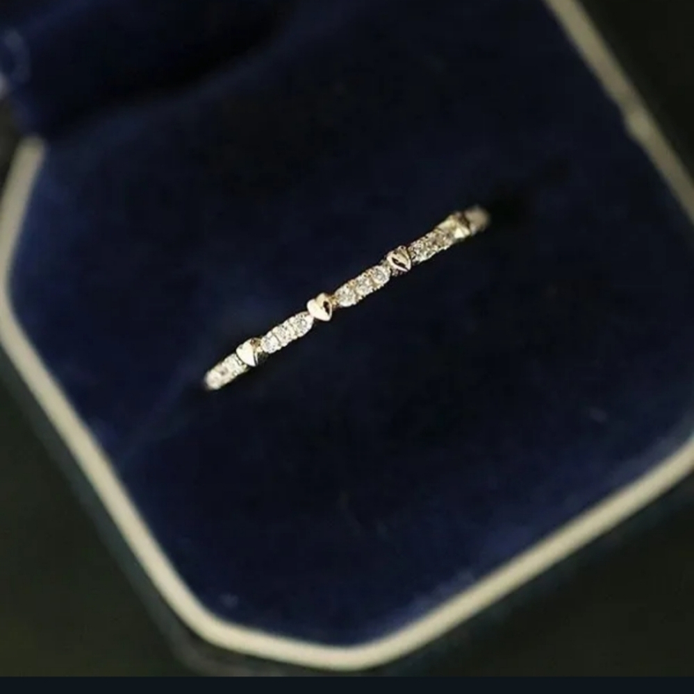 ππNEWππPRETTY!! Dainty Gold Ring with Tiny Hearts and Rhinestones ππ - Picture 2 of 13